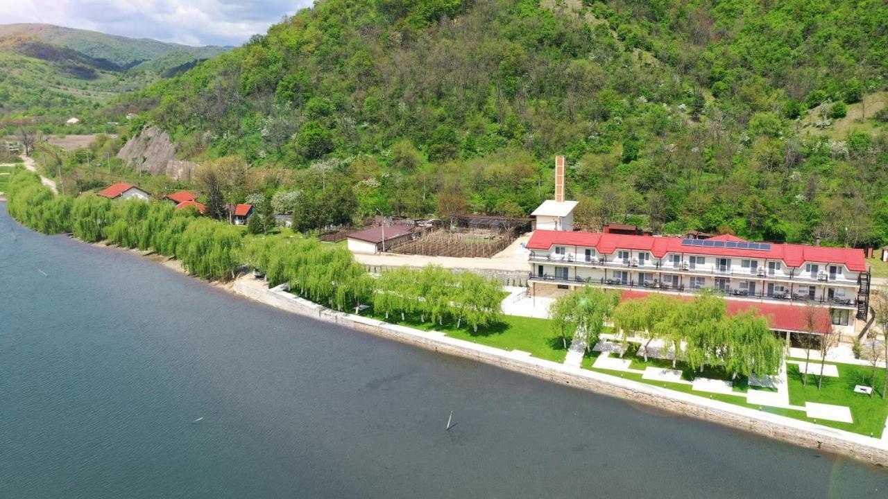 Orşova Vega Resort Restaurant & Lodge מראה חיצוני תמונה